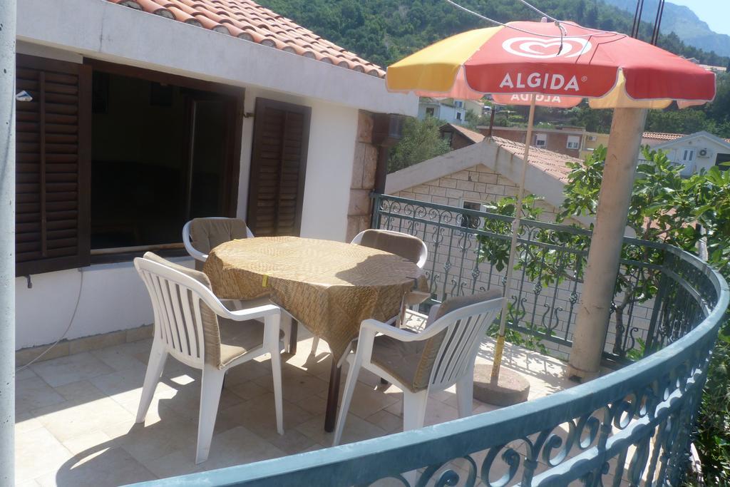Zoro Apartments Sveti Stefan Exterior photo
